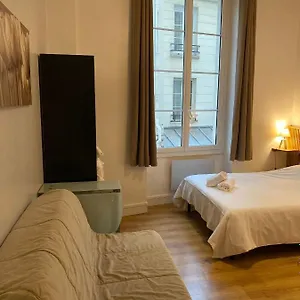 Studio Bonne Nouvelle Apartment